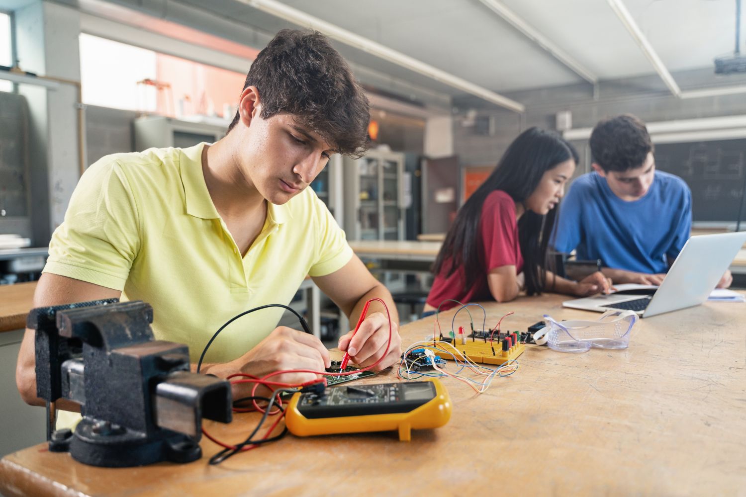 52892WA Advanced Diploma of Electrical and Instrumentation (E&I) Engineering in Mining