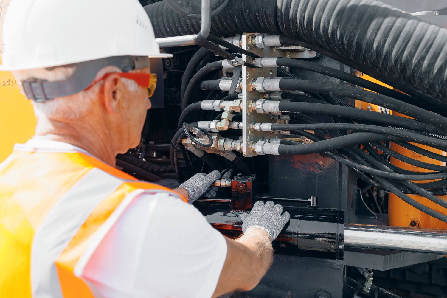 Professional Certificate of Competency in Hydraulics and Pneumatics