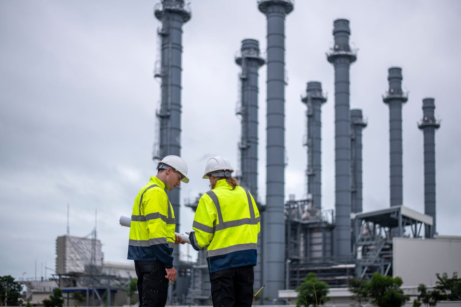 Professional Certificate of Competency in Fundamental E&I Engineering for Oil and Gas Facilities